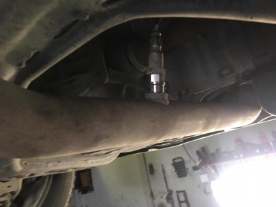 Удаление катализатора Замена катализаторов Toyota RAV4 в СПб в сервисе Silencer цены, замена катализатора на пламегаситель с удалением ошибок и перепрошивкой ЭБУ под Евро 2 - вид 7 миниатюра