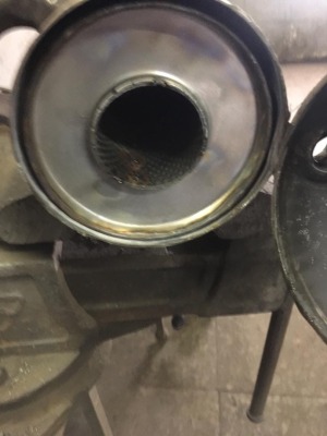 Удаление катализатора Замена катализатора на пламегаситель Renault Scénic в СПб в сервисе Silencer цены, замена катализатора на пламегаситель с удалением ошибок и перепрошивкой ЭБУ под Евро 2 - вид 1 миниатюра