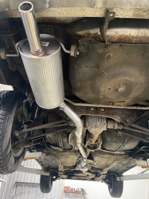 Профессиональный ремонт глушителя. Чтобы записаться на диагностику и ремонт глушителя Subaru Forester ремонт выхлопной системы, позвоните +7(812)997-25-65 - вид 1 миниатюра